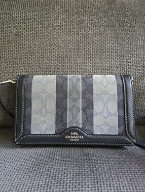 Women's Coach Anna Signature C Canvas Navy Striped Wallet On A Crossbody